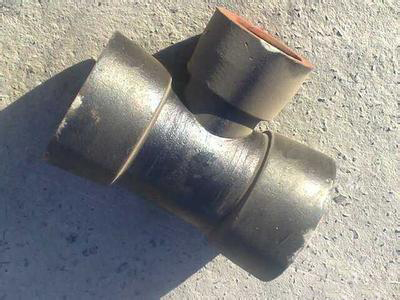 老房子灵台铸铁管下水漏水怎么处理